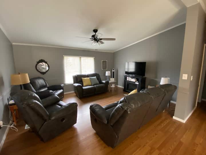 Higher Ground-mountain Retreat On Mowbray Mountain - Paradise Cove, Harrison