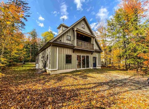 Serene Sunapee Barn