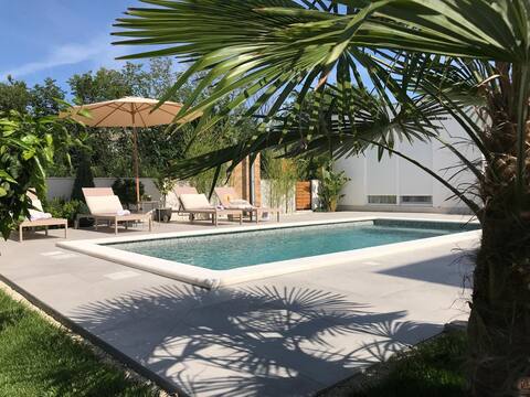 Peaceful nature with sea view for 4 people