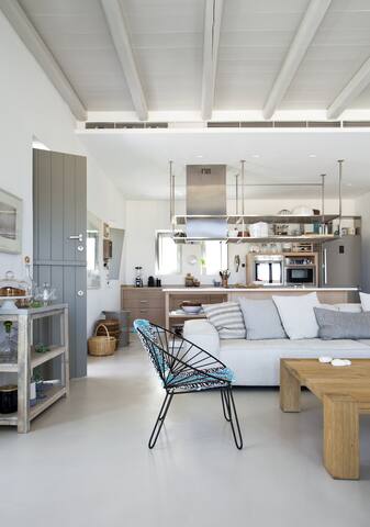 Sea La Vie Paros gallery image 5