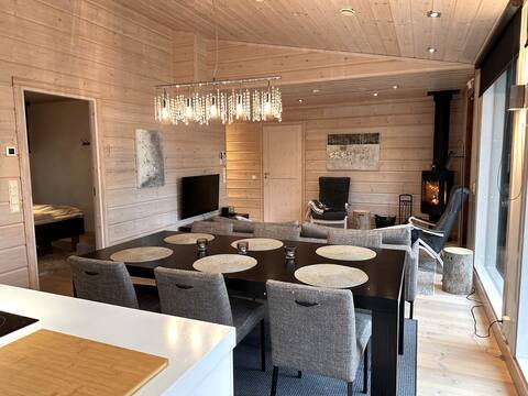 Top Airbnb: Home away home with outdoor hot tub in Ruka in Kuusamo