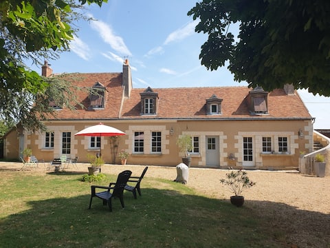 THE CHARM OF A TOURANGELLE HOUSE