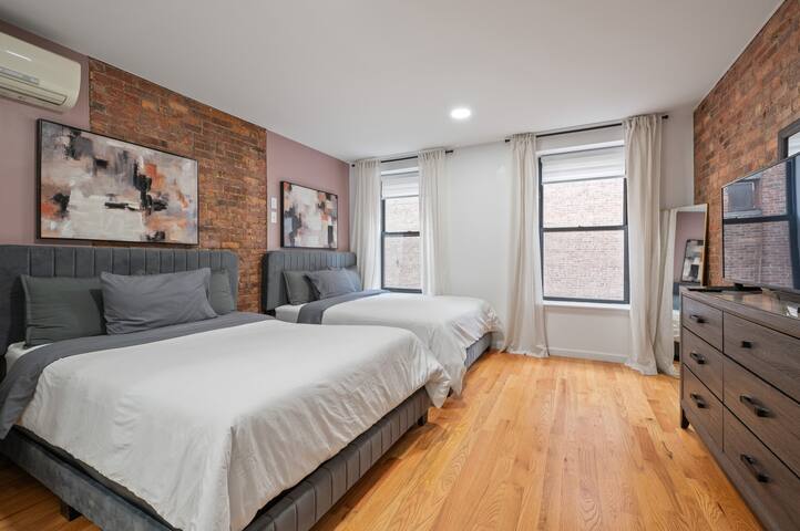 New York City Private House 4Bedrooms/4Baths gallery image 5