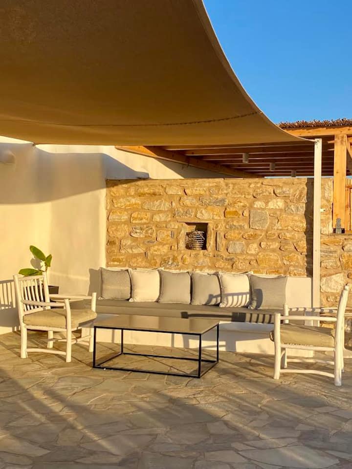 Sunset View Villa  With Shared Pool In Complex - Paros