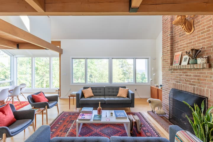 Modernist Hilltop | 15 Mile View | 5 Acres Near Dc - Twin Lakes, Frederick