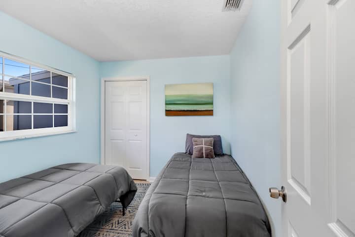 חדר שינה 3 (2 מיטות זוגיות)