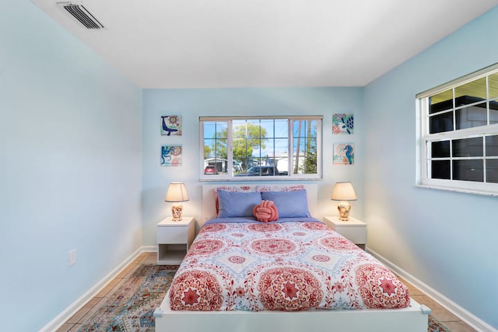 חדר שינה 2 (מיטת קווין סייז)