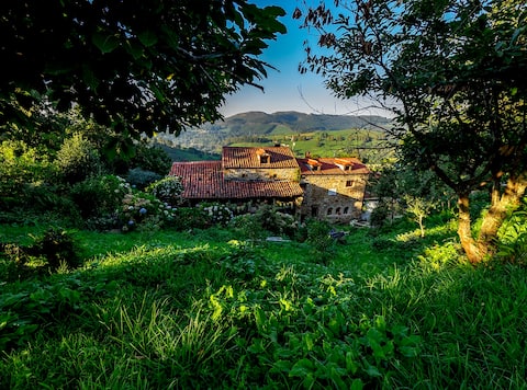 Propiedad de Airbnb exitosa: A beautiful apartment with a mountain view en Cantabria