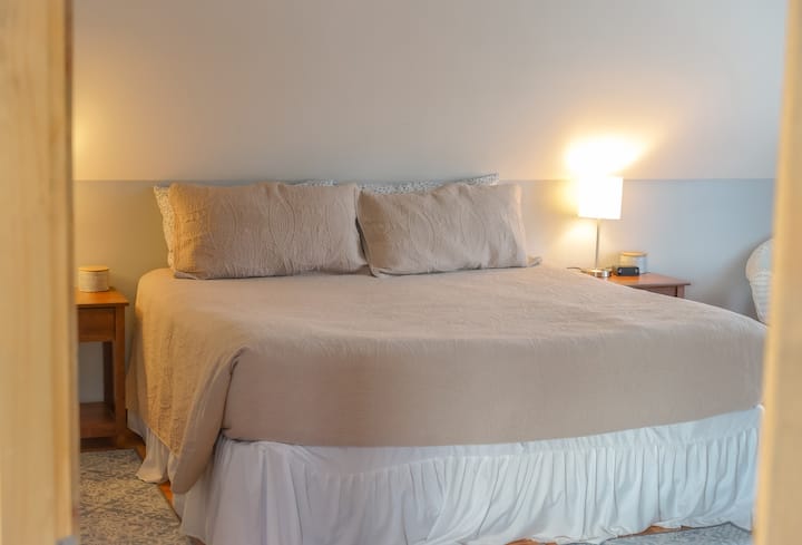 Cama tamaño king muy cómoda