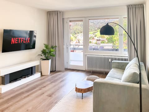 Top performing Airbnb: View I Balcony I Parking I Modern in Bad Peterstal Griesbach