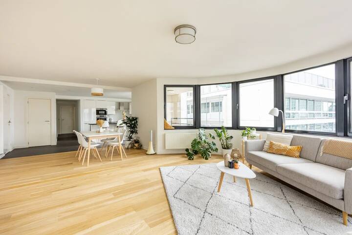 The spacious zen loft – great view – unique space gallery image 4