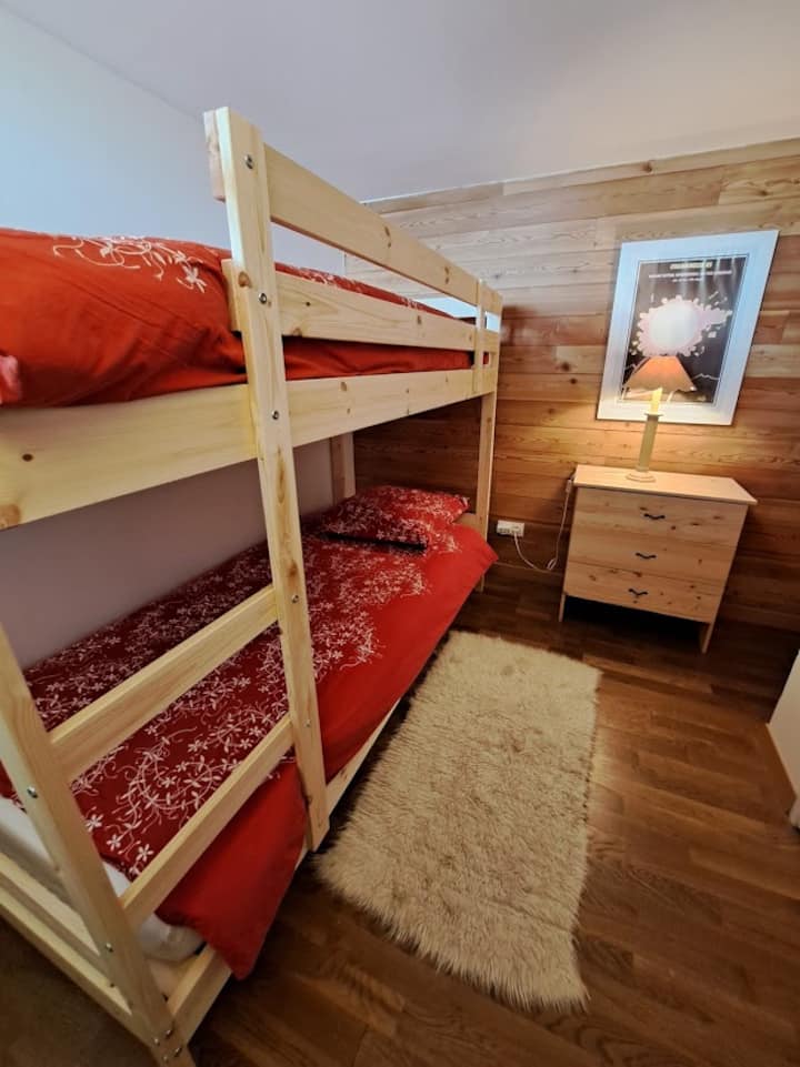 საძინებელი 4