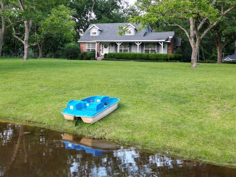 Pond House on the Plains, Auburn, Firetruck rides