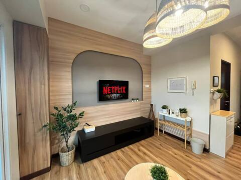 Instagram-worthy 2-bedroom apartment with Netflix