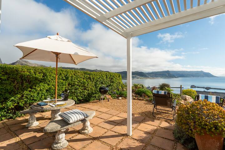 Family Home | Spectacular Views | Simonstown gallery image 2