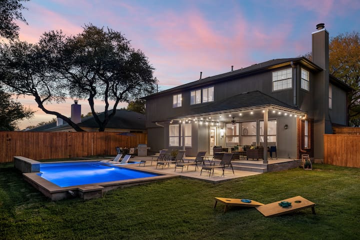 Getaway with Pool, Hot Tub, Arcade & 7 Bedrooms