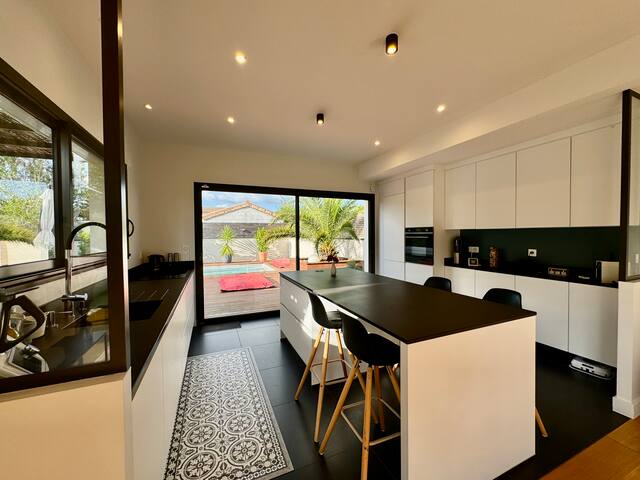 Villa Côme : Magnifique villa avec piscine gallery image 4