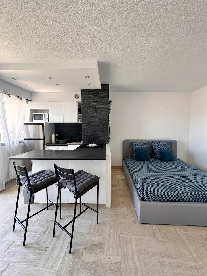 Beau Studio Dans Residence Avec Piscine ! - Théoule-sur-Mer