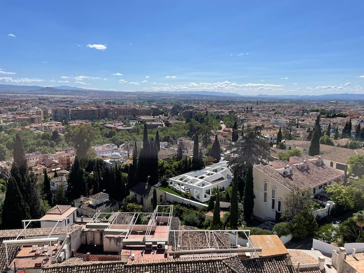 House With Beautiful Views 4 Min To Alhambra A/c - Granada