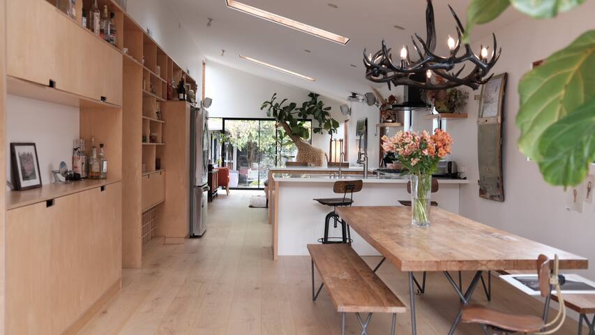 Unique Home in the heart of Venice gallery image 3