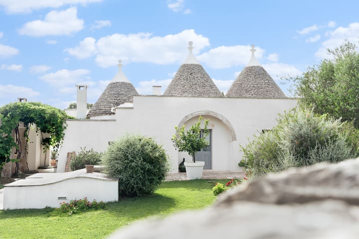 Trullo San Domenico with private pool