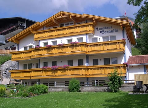 Landhaus Cornelia - Apartment Almkopf - Berwang