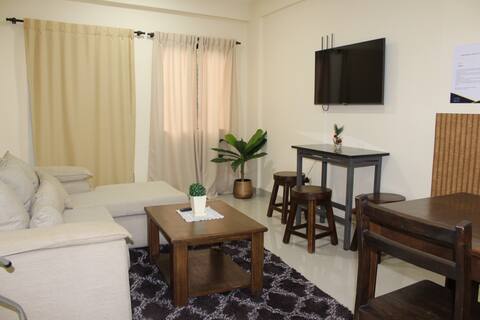 Comfortable, spacious and quiet apartment. SL (1B)