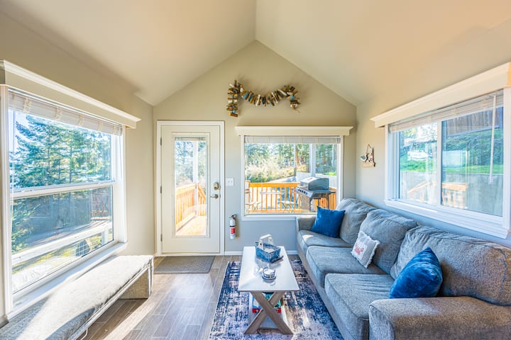 Bakerview:  Strait Of Juan De Fuca  Tiny Home - 7 Cedars Sequim Casino