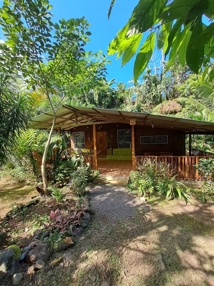 House with mountain, river and pool — 2 bedroom vacation rental in La Fortuna
