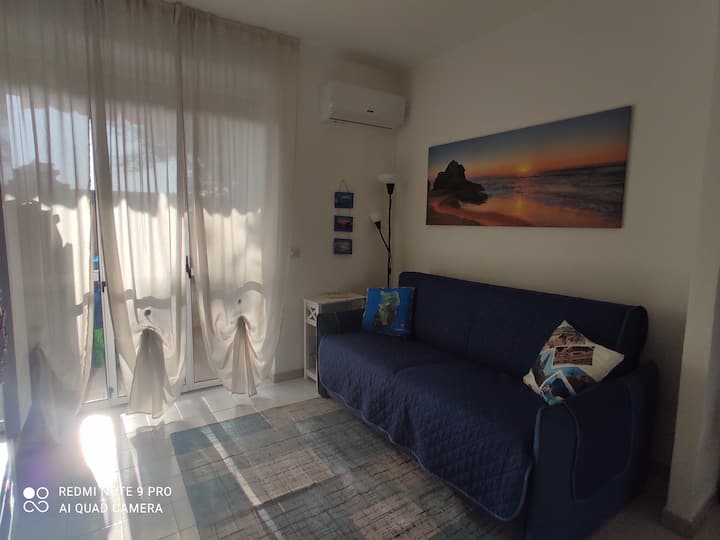 Дневна соба со кауч 