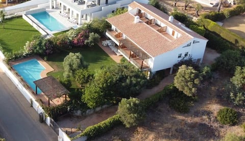 CASA DE MOS-20 pers-8 room sea view-beach at 600 mt