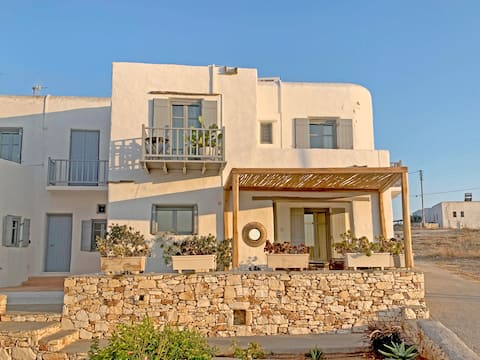 Mia villa with panoramic sea view from the pool