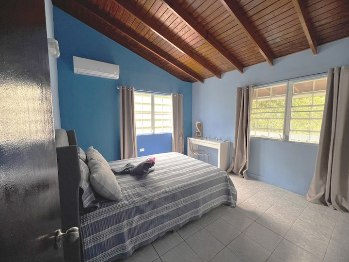 Dhoma e dytë e gjumit me krevat dopio "queen"