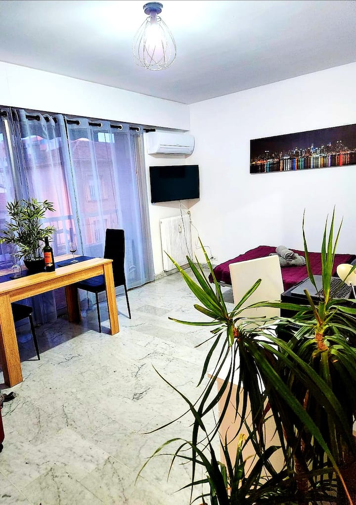 * Superbe Studio à 50 M De La Mer *   Wifi/ Clim - Cagnes-sur-Mer