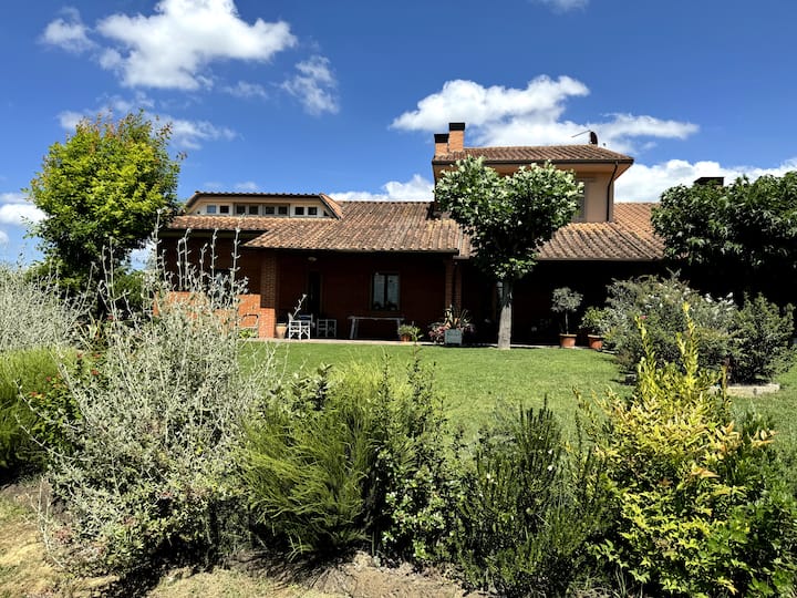 "Tuscan gem" vacation home