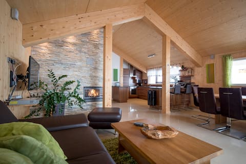 Leistungsstarkes Airbnb: Chalet for up to 12 people with private Spa in Stadl Predlitz