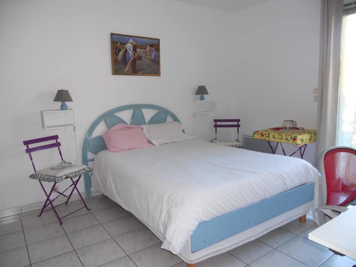 Habitación- Estudio  4  con entrada independiente 