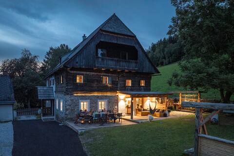 Adelwöhrer farmhouse