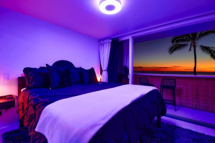 Beachfront Condo · Ocean View Lanai · West Sunsets - Condominiums