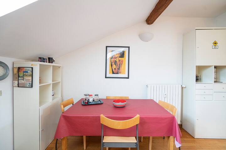 Lovely attic gallery image 4