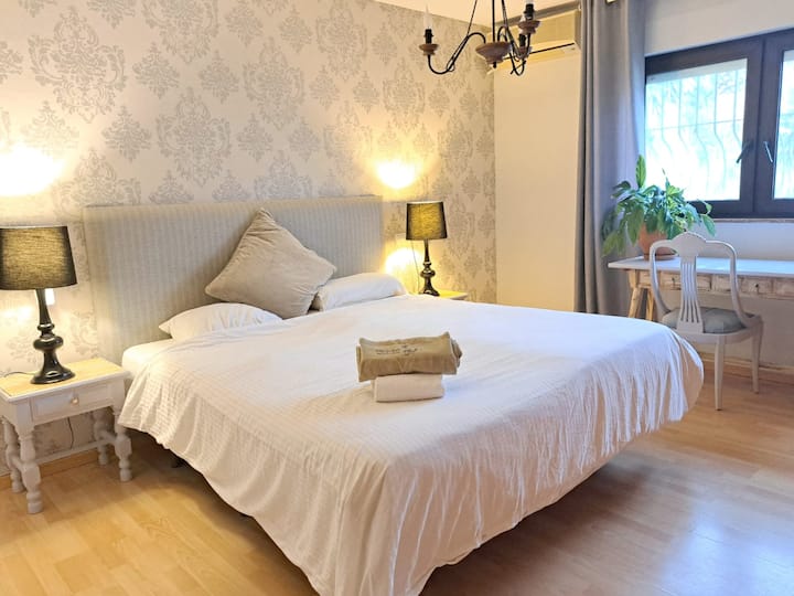 Bed & Breakfast Villa Avokadi - Mijas
