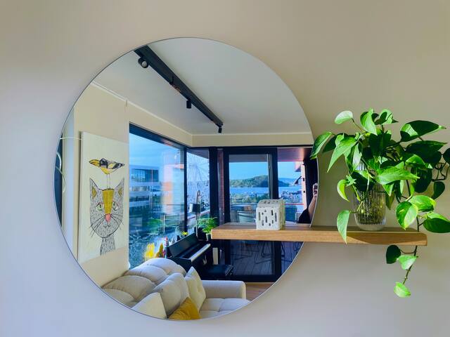 Sjøutsikt rett ved Sentralstasjon/Opera! Parkering gallery image 4