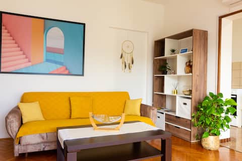 Top performing Airbnb: Sea View Retreat/ 170Mbps WiFi/ Sunny Balcony in Mjesni Odbor Kantrida