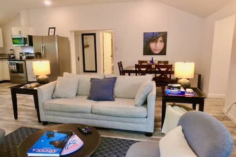 Top performing Airbnb: Renovated Gem 2 BR walk to Allstar Vill w/AC Slp 6 in Cooperstown / Leatherstocking