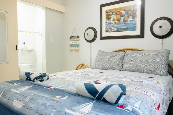 Მთავარი საძინებელი ორადგილიანი საწოლით