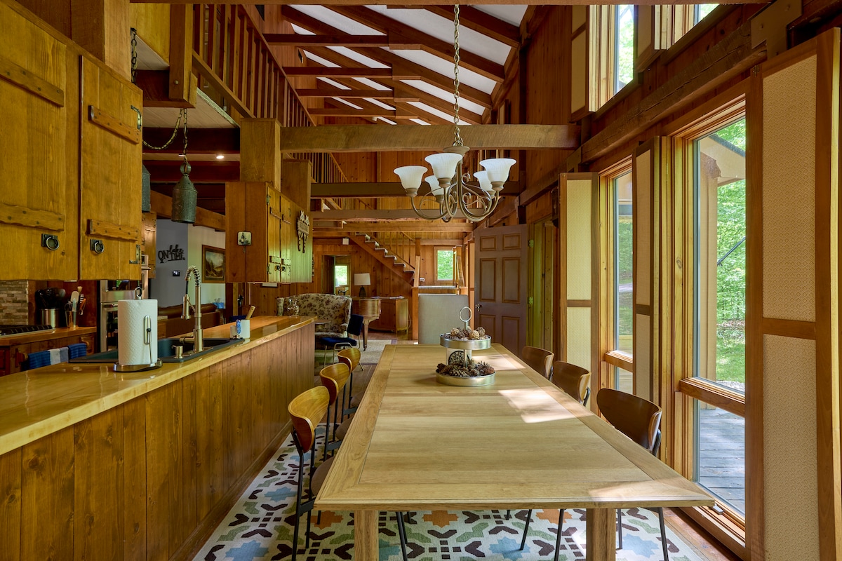 Lakefront Retreat