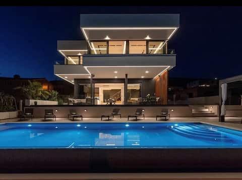 Villa Excellence with a stunning view