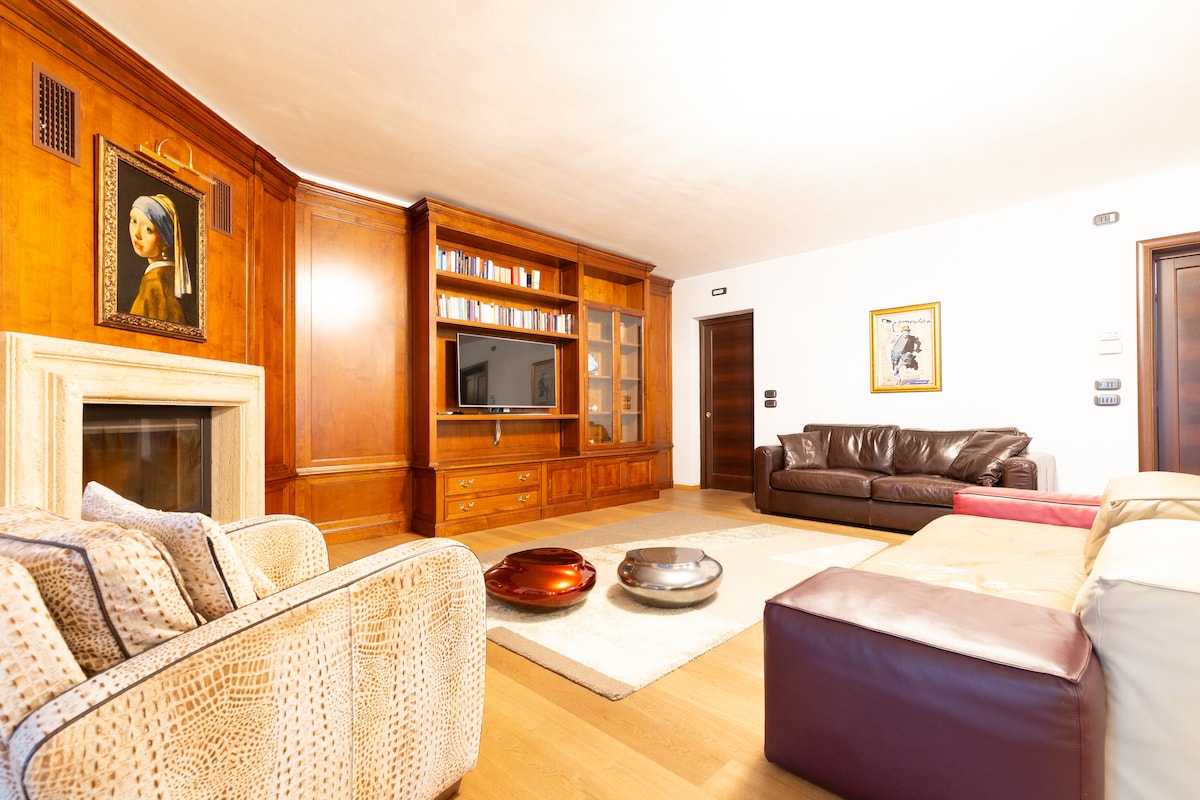 Top Airbnb: Villa Adige Luxury - M&M Holiday House à Perugia