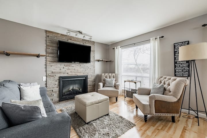 2 Br / 2 Ba-downtown | Pool | Walkable To Broadway - Nashville, TN