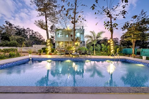 Awadh Bagh - 5BHK Farm with Private Pool